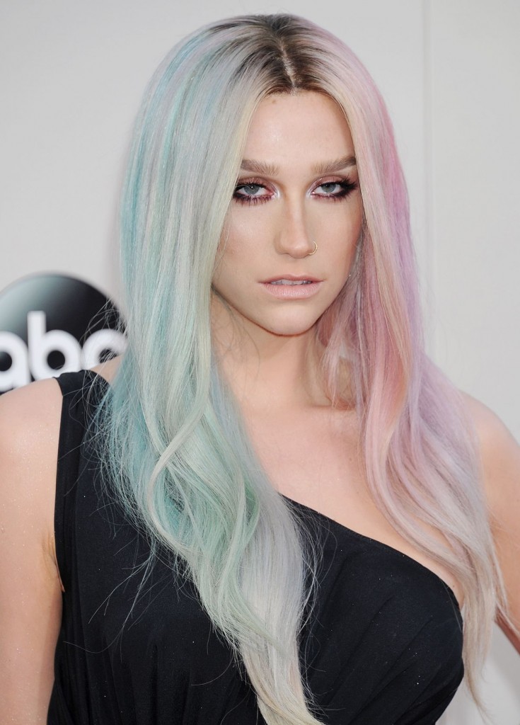 kesha-at-2013-american-music-awards-in-los-angeles_1