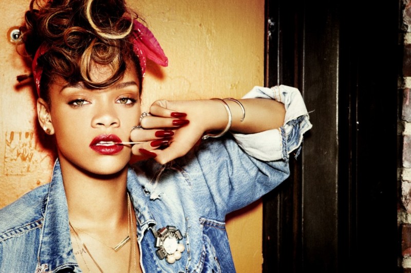 Rihanna-Diamonds-Photoshoot-HD-Wallpaper-1080x719