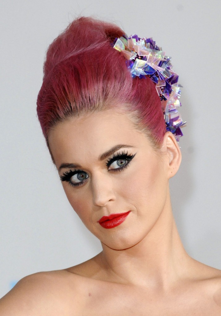 Katy-Perry-pink-hair