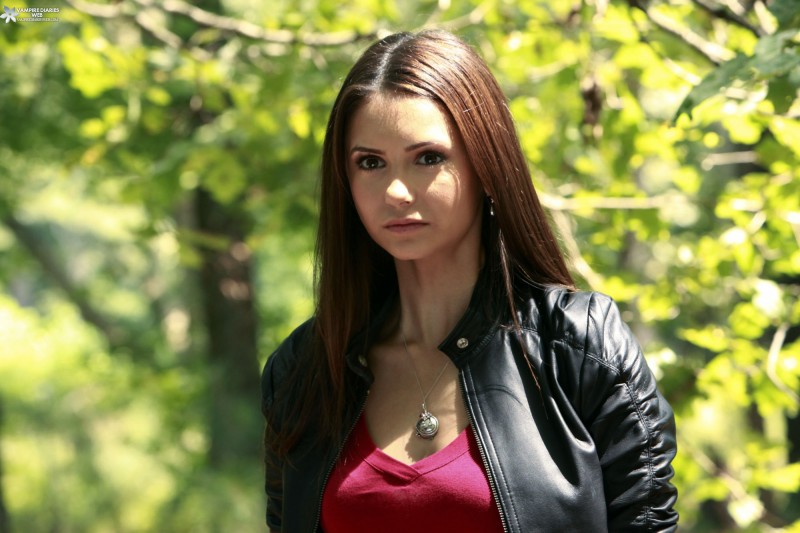 Beautiful-Elena-elena-gilbert-23360832-2000-1333