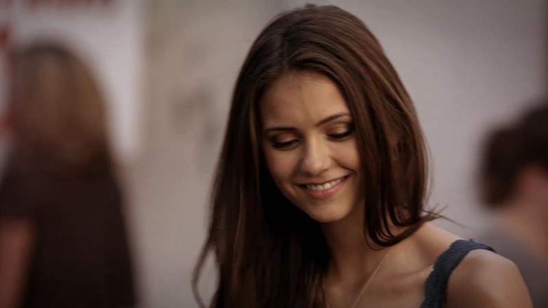 Elena-Gilbert-1x03-juilet1234-20245318-1280-720