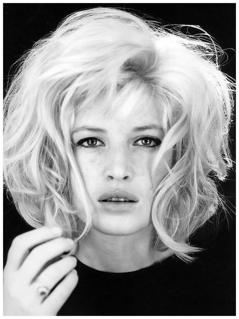 un tributo alle nostre DIVE... tra le più affascinanti lei: MONICA VITTI!