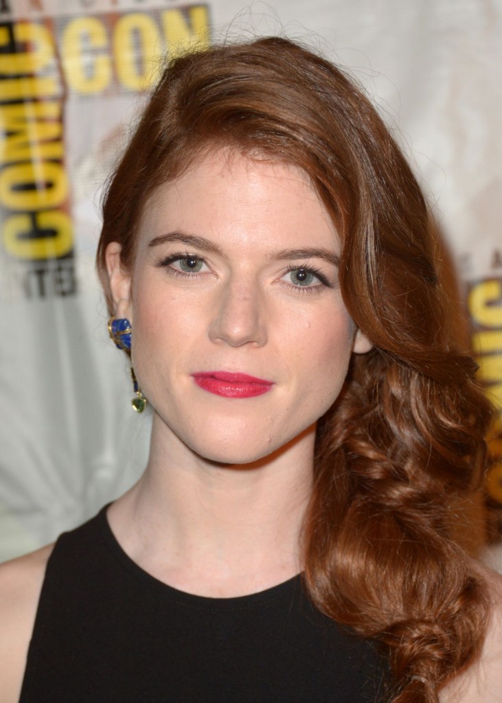 rose-leslie-at-game-of-thrones-panel-at-comic-con-in-san-diego_6