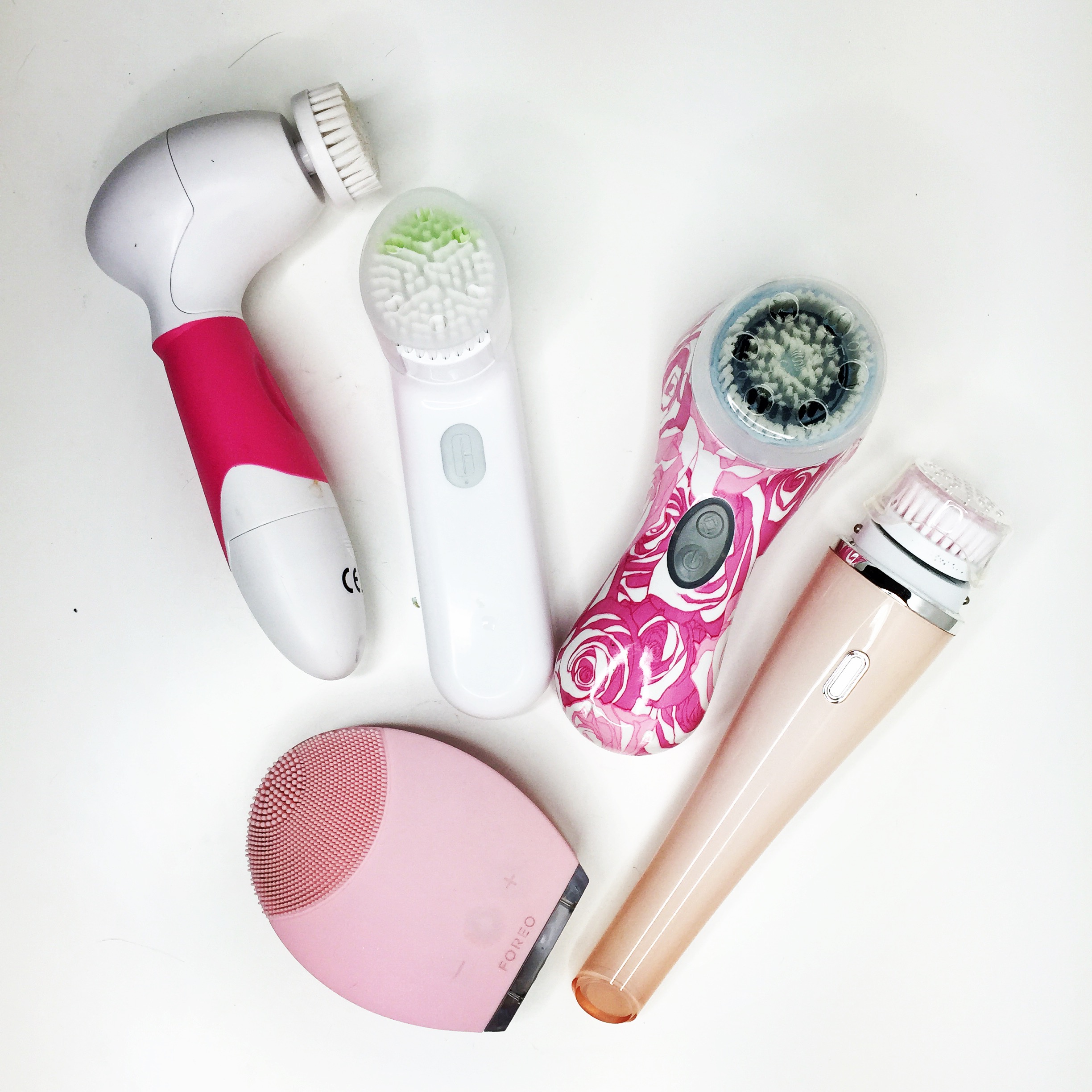 I dispositivi per la pulizia del viso: Clarisonic, VisaPure & co.