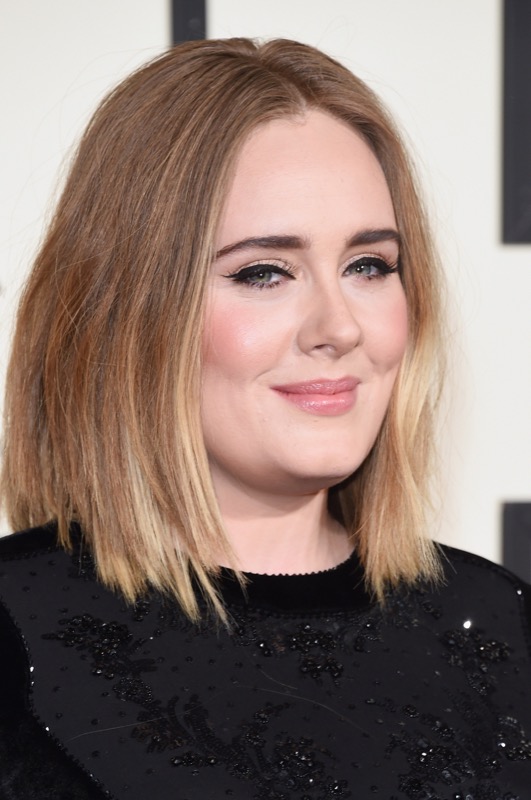 ClioMakeUp-Grammys-Red-Carpet-star-capelli-Makeup-trucco-2016-Adele