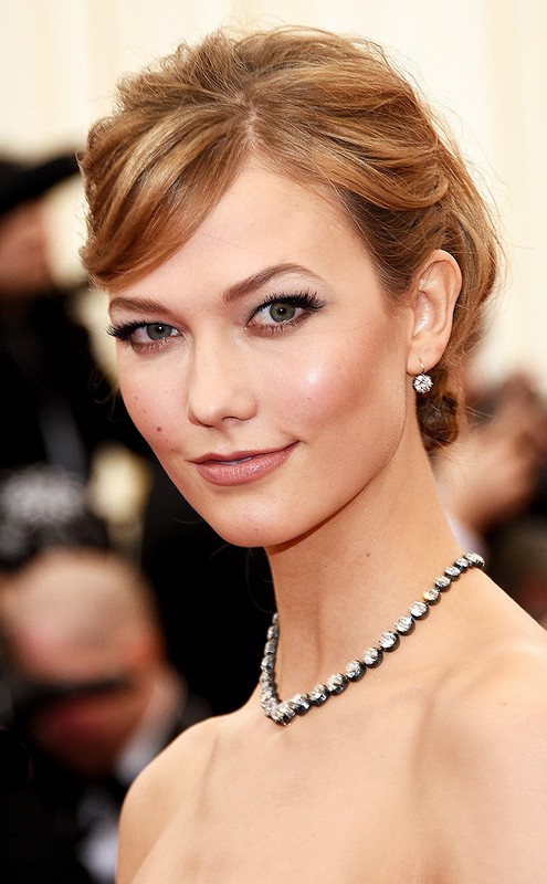 ClioMakeUp-coolspotting-karlie-kloss-top-model-pelle-luminosa-smokey2