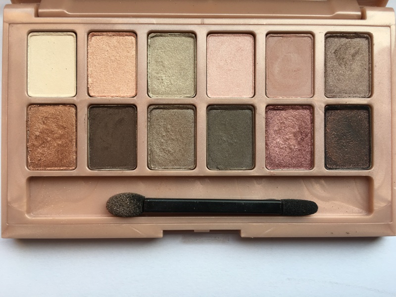 ClioMakeUp-recensione-maybelline-the-blushed-nudes-palette-macro