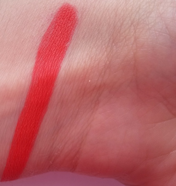 ClioMakeUp-recensione-pupa-made-to-last-definition-lips-201-swatch