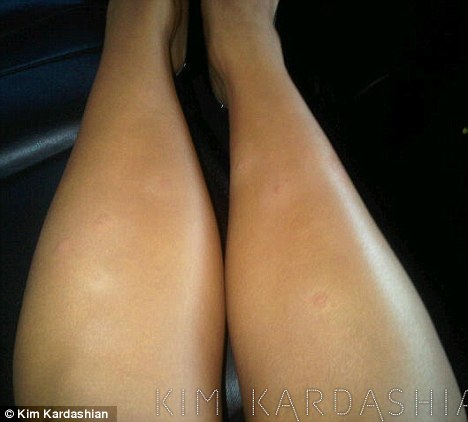 ClioMakeUp-gambe-perfette-4-kim-k