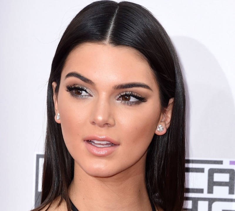 ClioMakeUp-kylie-jenner-kendall-jenner-sfida-confronto-stile-53