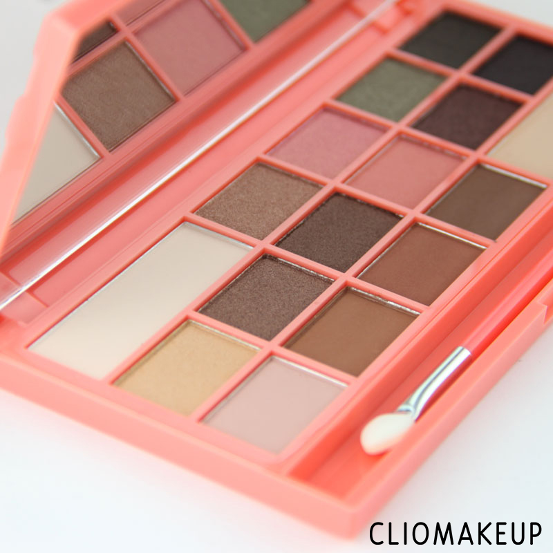 cliomakeup-recensione-palette-chocolate-and-peaches-makeuprevolution-3