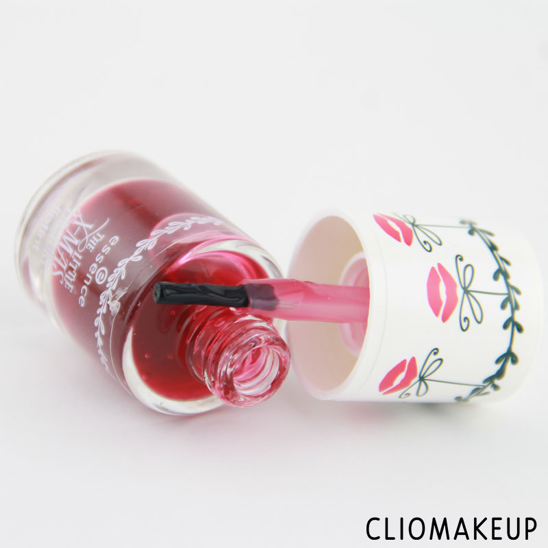 cliomakeup-recensione-the-little-xmas-factory-lip-tint-essence-3