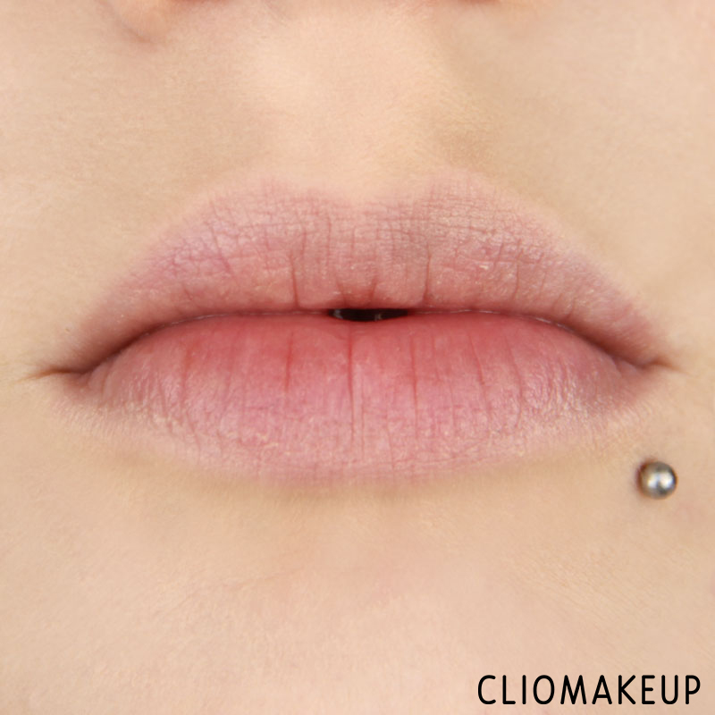 cliomakeup-recensione-the-little-xmas-factory-lip-tint-essence-8