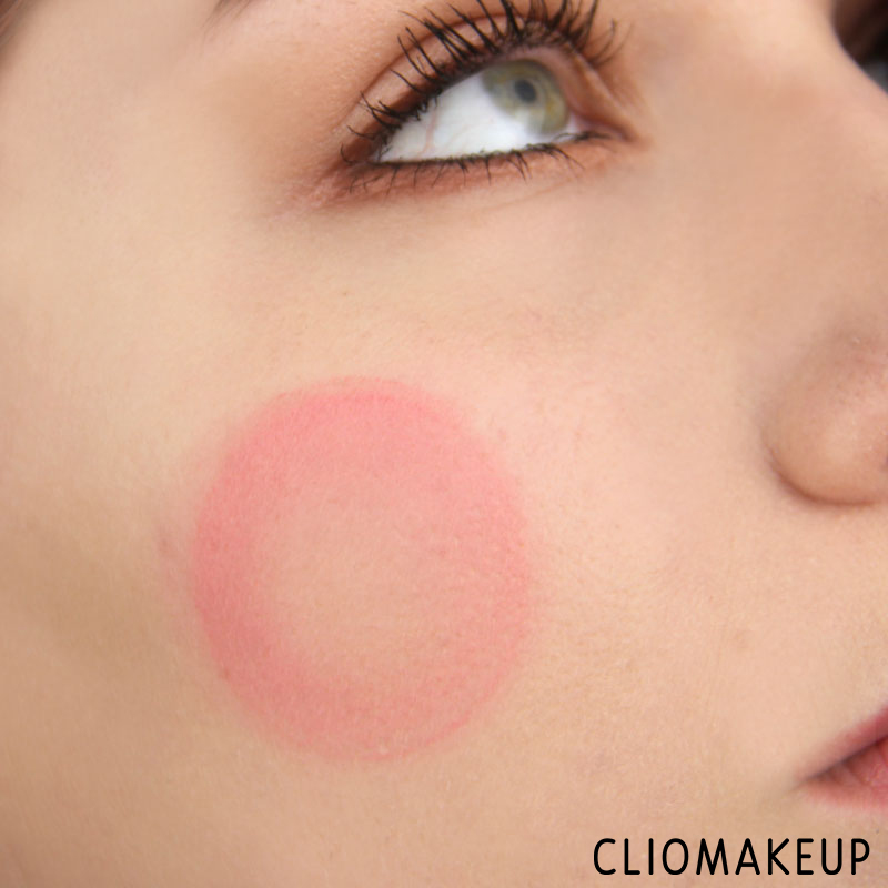 cliomakeup-recensione-cushion-powder-blush-essence-12