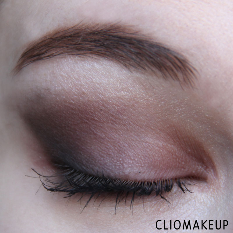 cliomakeup-recensione-illuminating-eyeshadow-base-essence-11