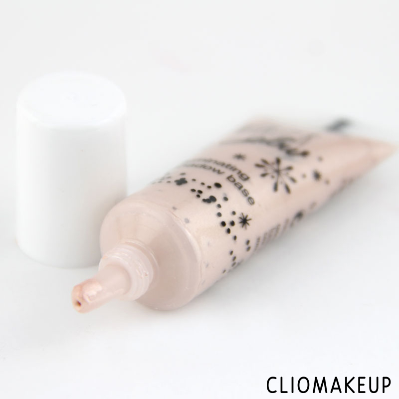 cliomakeup-recensione-illuminating-eyeshadow-base-essence-3