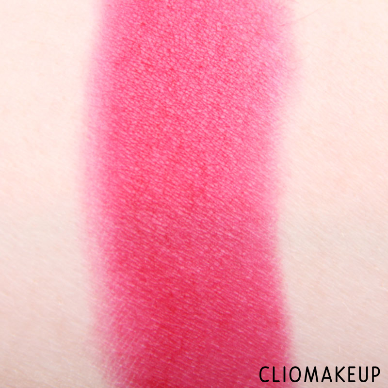 cliomakeup-recensione-rossetti-cushion-powder-lipstick-essence-7