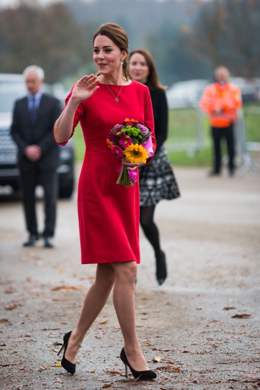 ClioMakeUp-capi-ufficio-kate-middleton-tubino