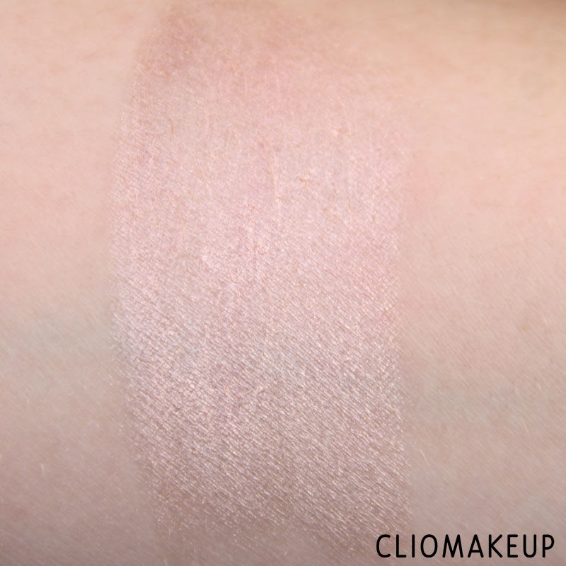 cliomakeup-recensione-we-are-amazing-creamy-eyeshadow-essence-6