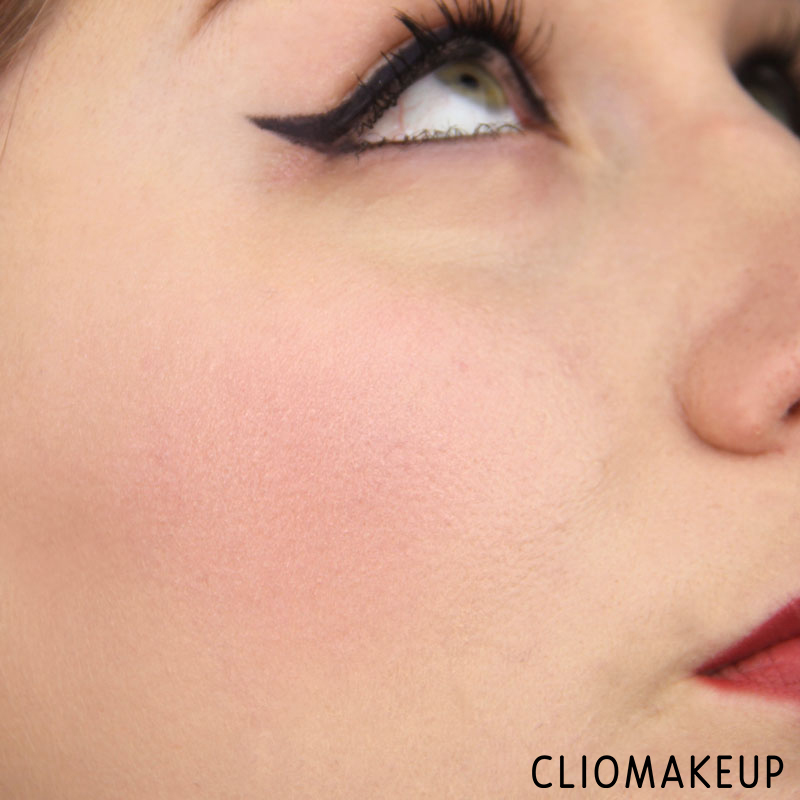 cliomakeup-recensione-we-are-awsome-multicolour-blush-essence-11