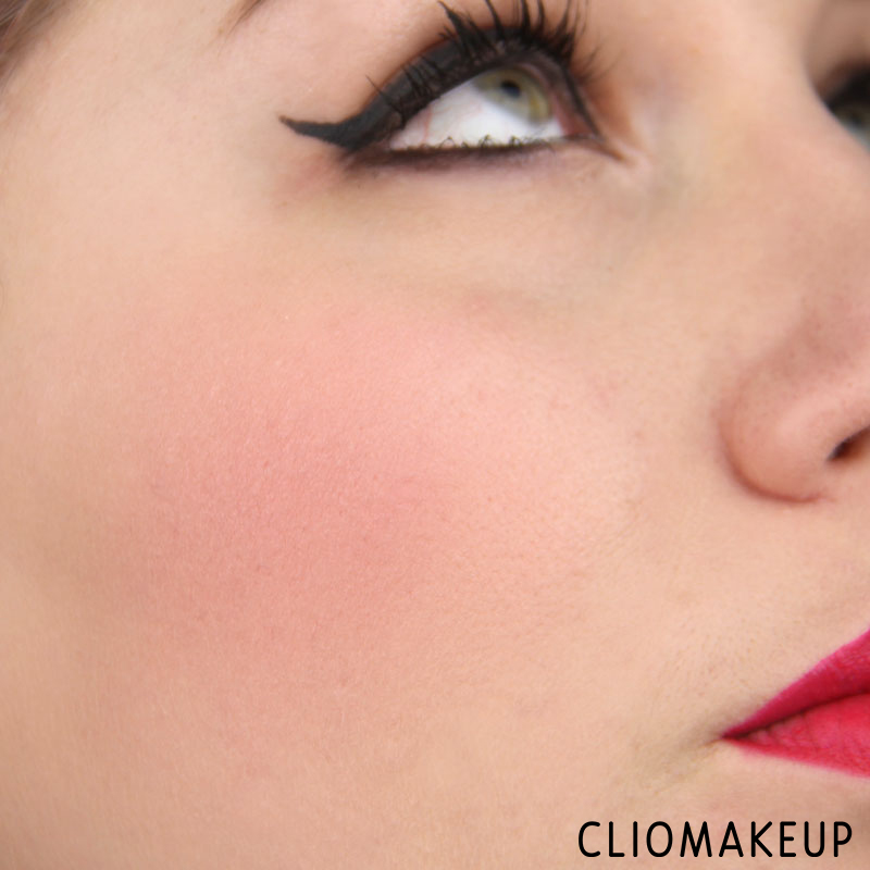 cliomakeup-recensione-we-are-awsome-multicolour-blush-essence-13