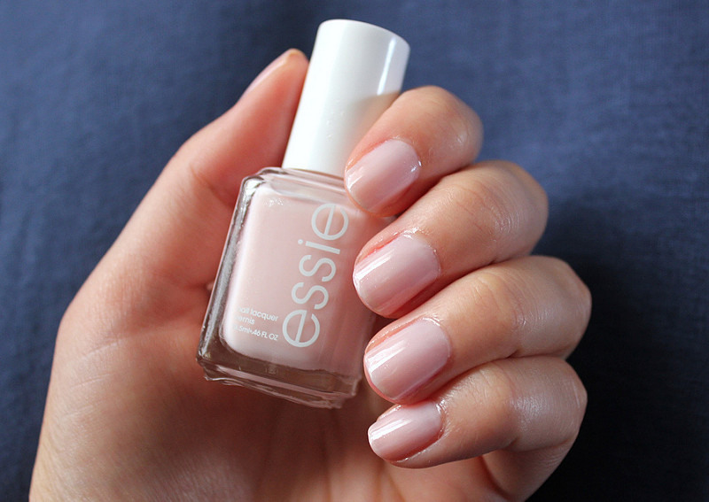 ClioMakeUp-Top-Smalti-Essie-19