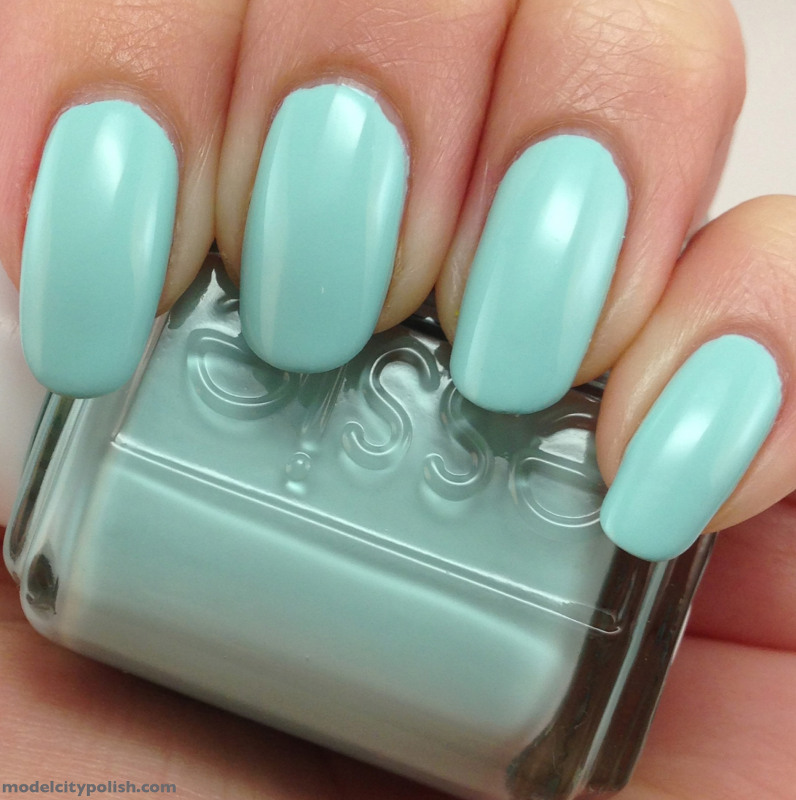 ClioMakeUp-Top-Smalti-Essie-6