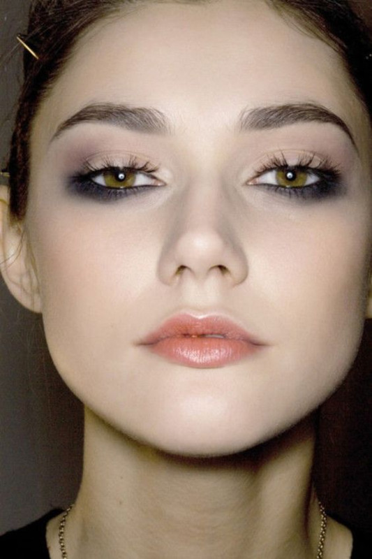 ClioMakeUp-Upside-down-makeup-42