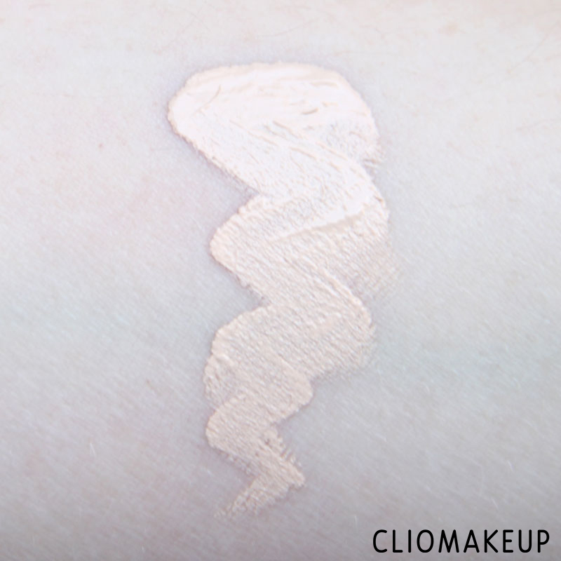 cliomakeup-recensione-correttore-camouflage-full-coverage-concealer-essence-5