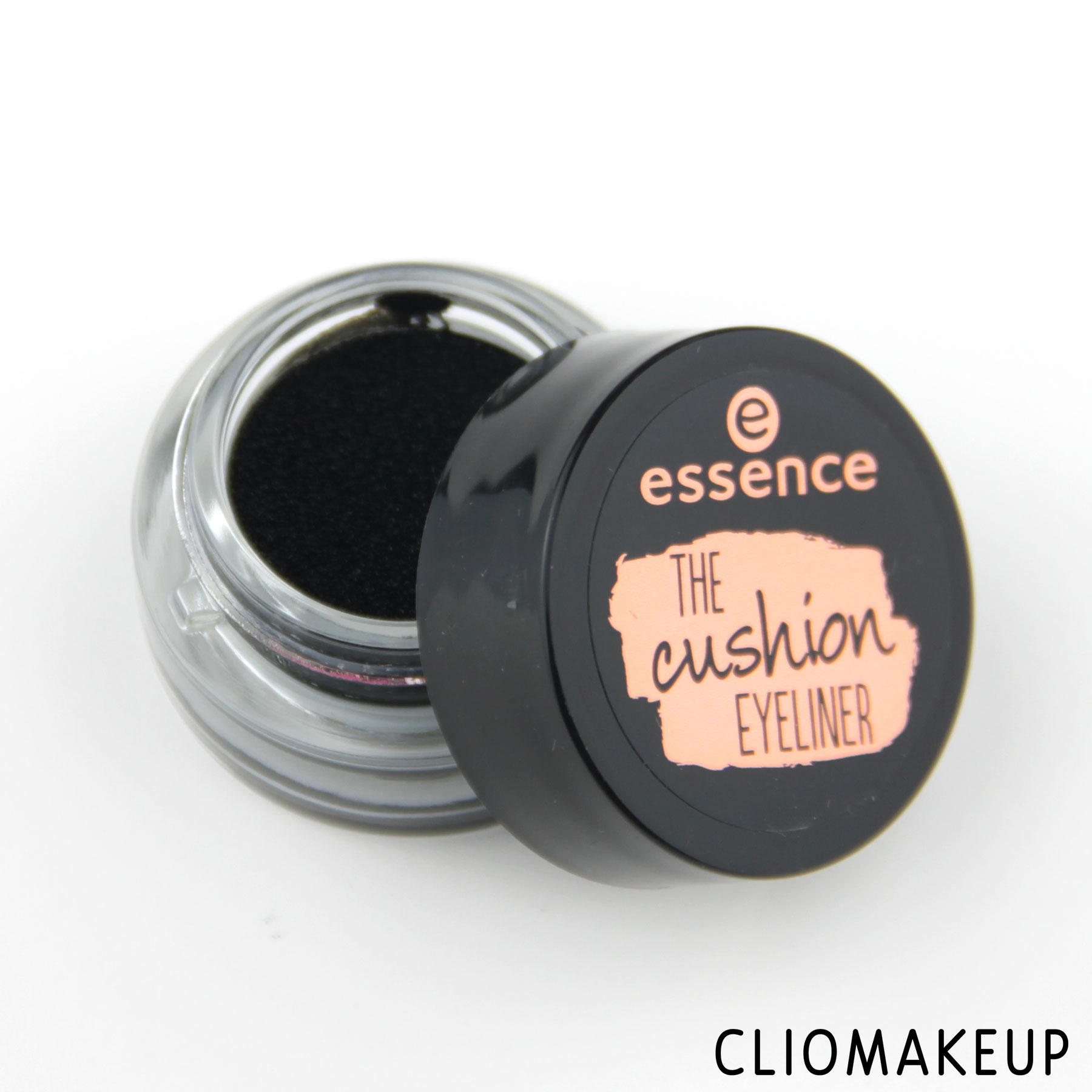 cliomakeup-recensione-eyeliner-the-cushion-eyeliner-essence-1