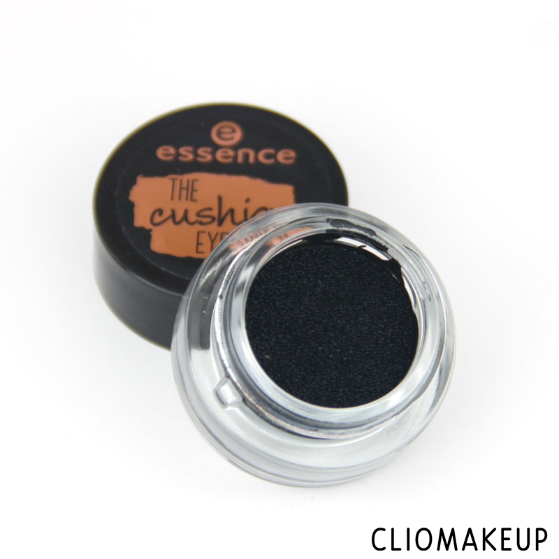 cliomakeup-recensione-eyeliner-the-cushion-eyeliner-essence-4