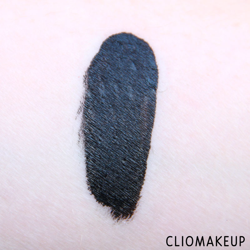 cliomakeup-recensione-eyeliner-the-cushion-eyeliner-essence-5