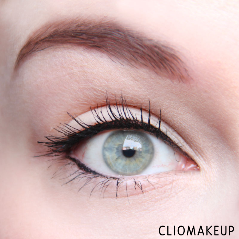 cliomakeup-recensione-eyeliner-the-cushion-eyeliner-essence-9