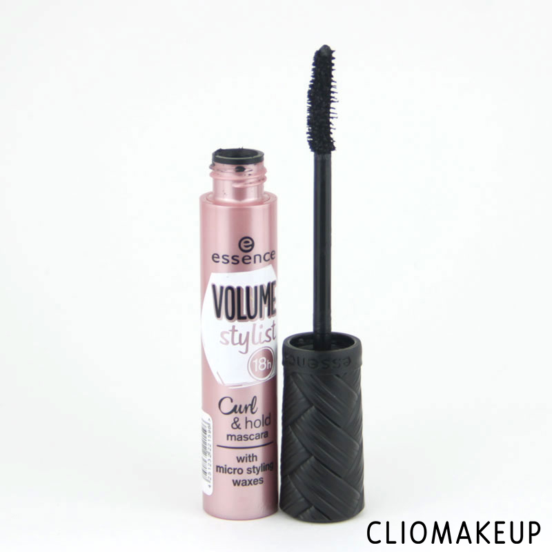 cliomakeup-recensione-volume-stylist-18h-curl-and-hold-mascara-essence-2