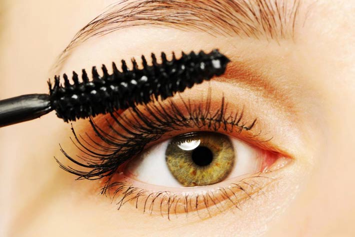 Cliomakeup-stesso-mascara-diverse-applicazioni-4