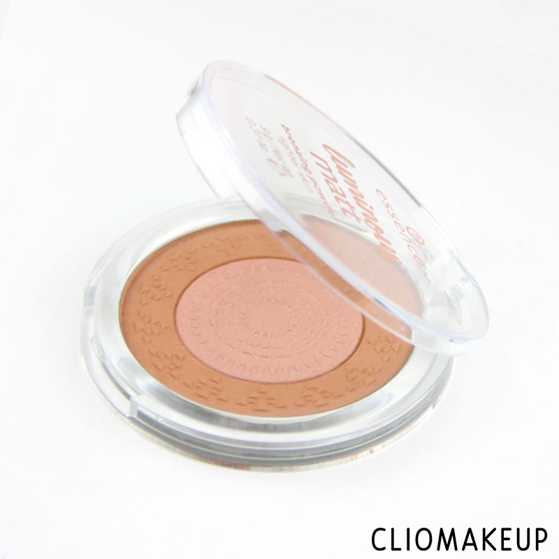 cliomakeup-recensione-luminous-matt-bronzing-powder-essence-2