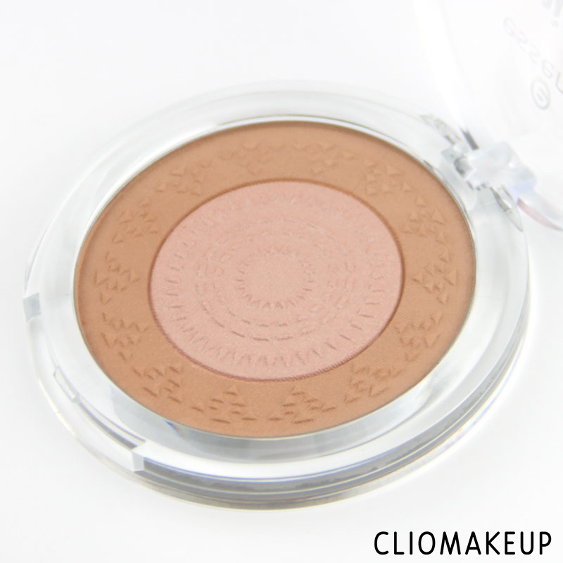 cliomakeup-recensione-luminous-matt-bronzing-powder-essence-4