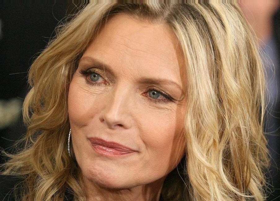 cliomakeup-trucco-effetto-lifting-19-michelle-pfeiffer