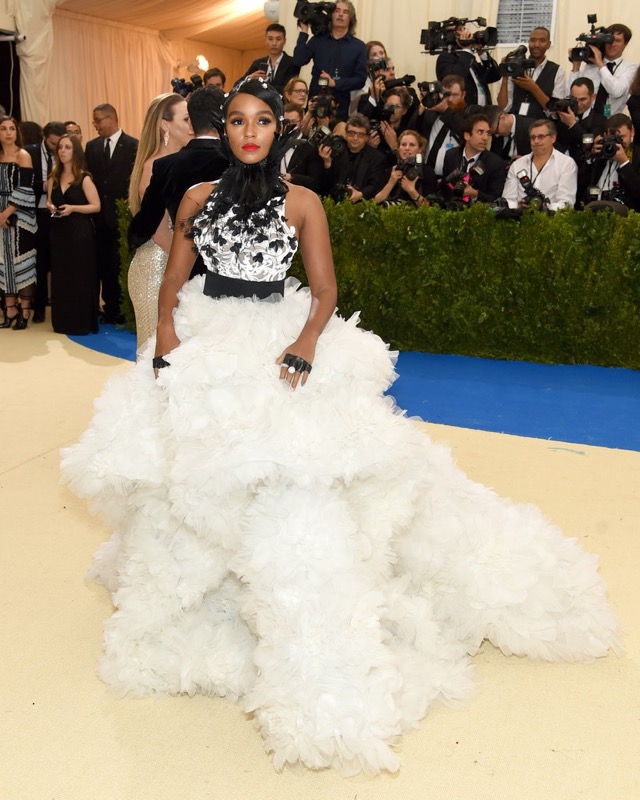 ClioMakeUp-met-gala-ball-2017-look-make-up-beauty-abiti-vestiti-76