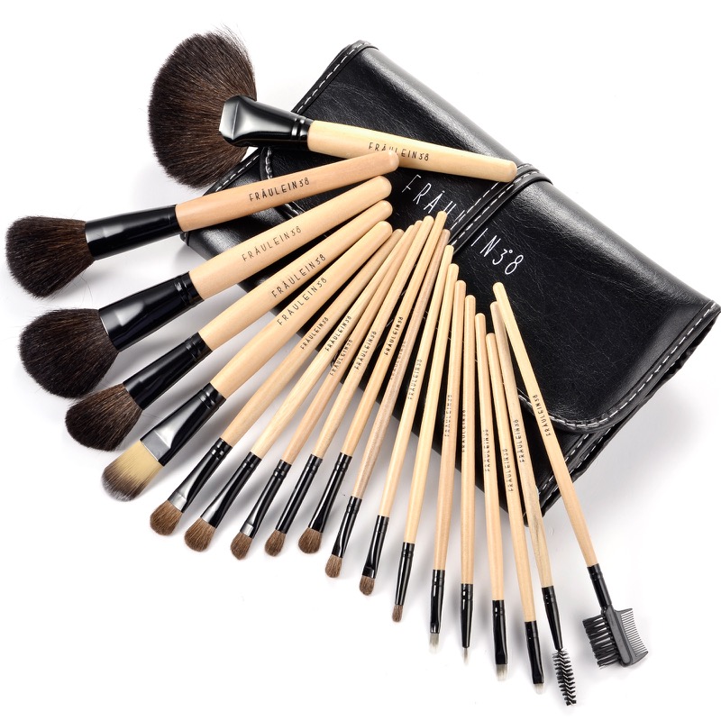 ClioMakeUp-pennelli-trucco-novita-scoperte-periodo-setole-naturali-contro-sintetiche-10