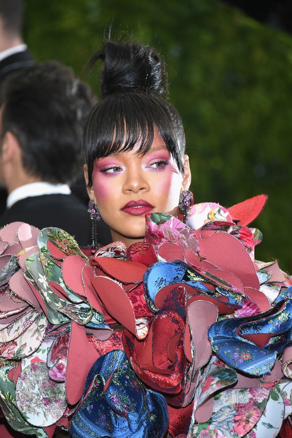 cliomakeup-migliori-make-up-met-gala-9-rihanna