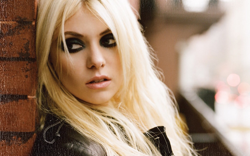 cliomakeup-ossessioni-celebrity-6-taylor-momsen