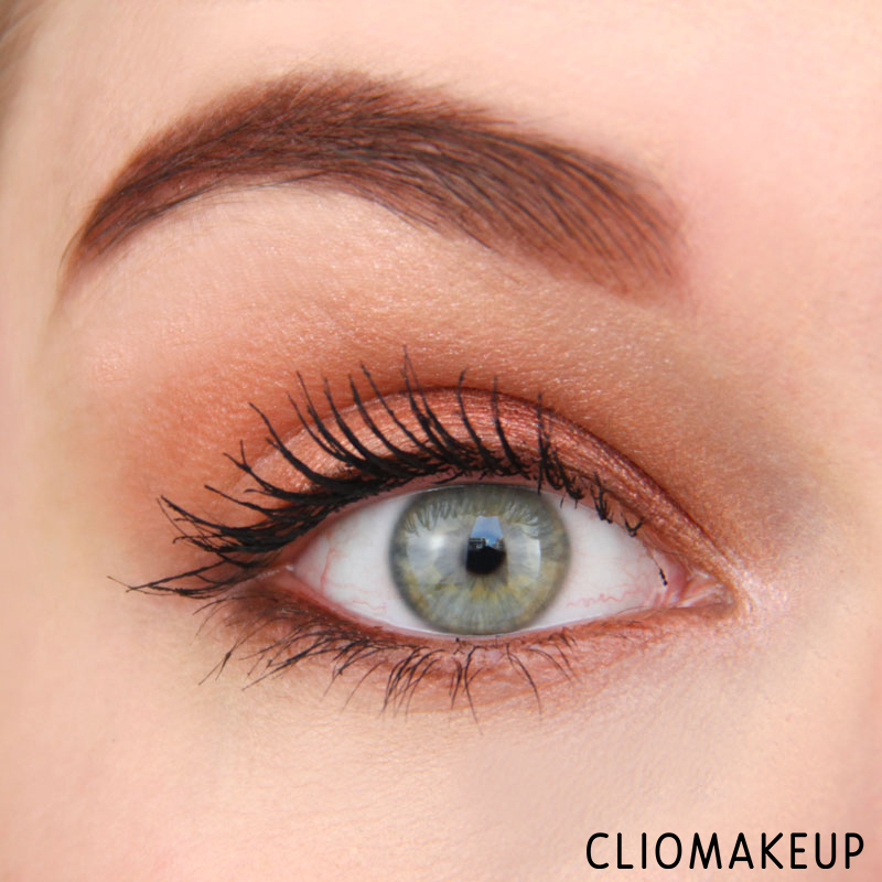 cliomakeup-recensione-ombretti-cremosi-vivid-brights-cream-color-nyx-cosmetics-10