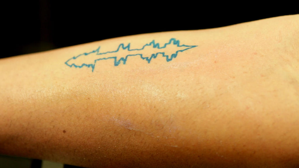 cliomakeup-soundwave-tattoo-5