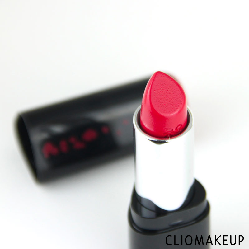 cliomakeup-recensione-il-rossetto-design-edition-hanami-collection-deborah-5