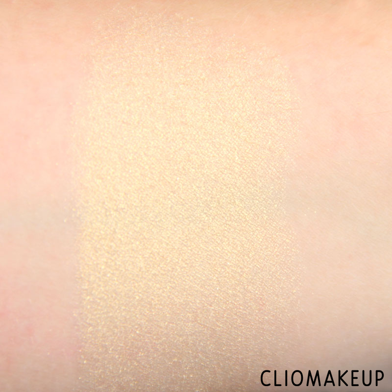 cliomakeup-recensione-illuminante-extreme-gold-highlighter-pupa-7