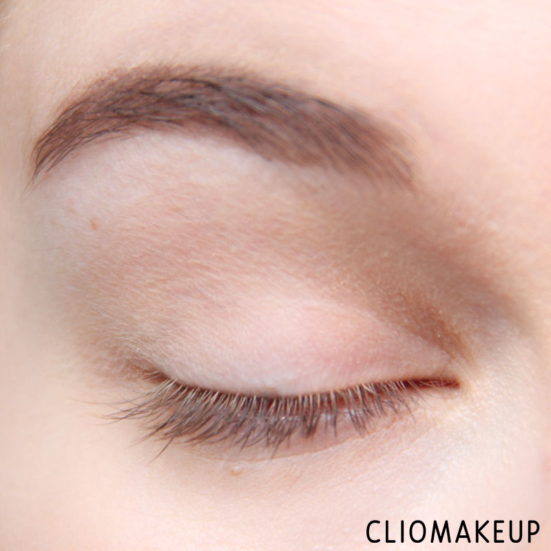 cliomakeup-sembrare-struccate-6-base-occhi