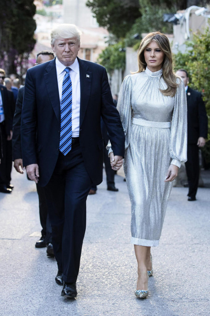 cliomakeup-scandalo-melania-trump-4-abito