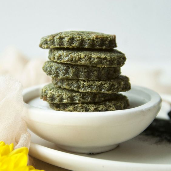 cliomakeup-spirulina-5-biscotti