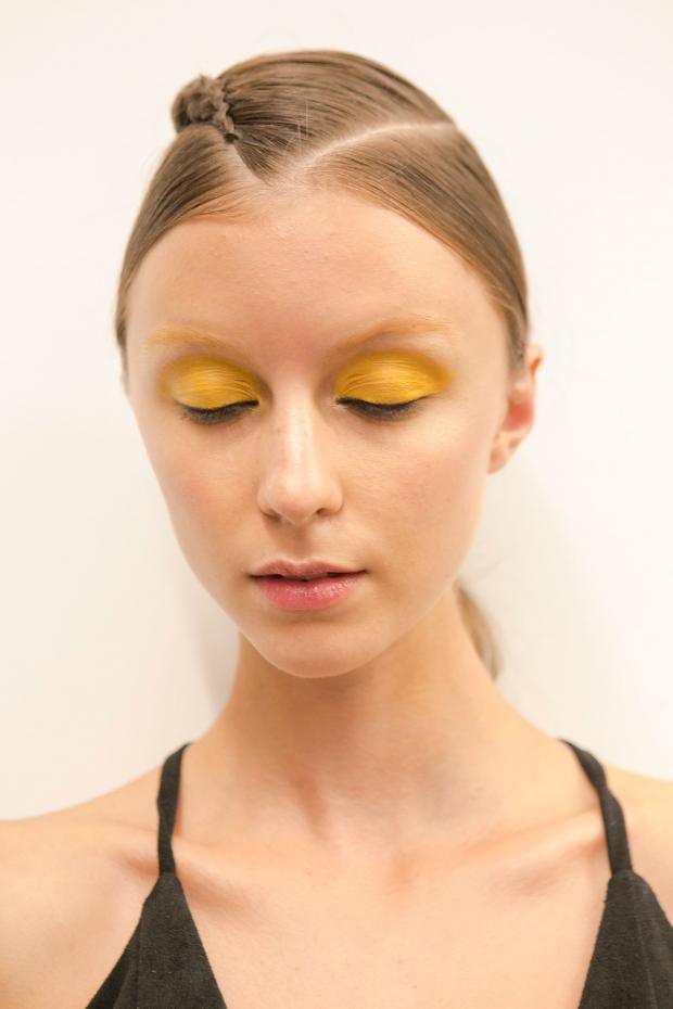 cliomakeup-trucco-ferragosto-9-giallo